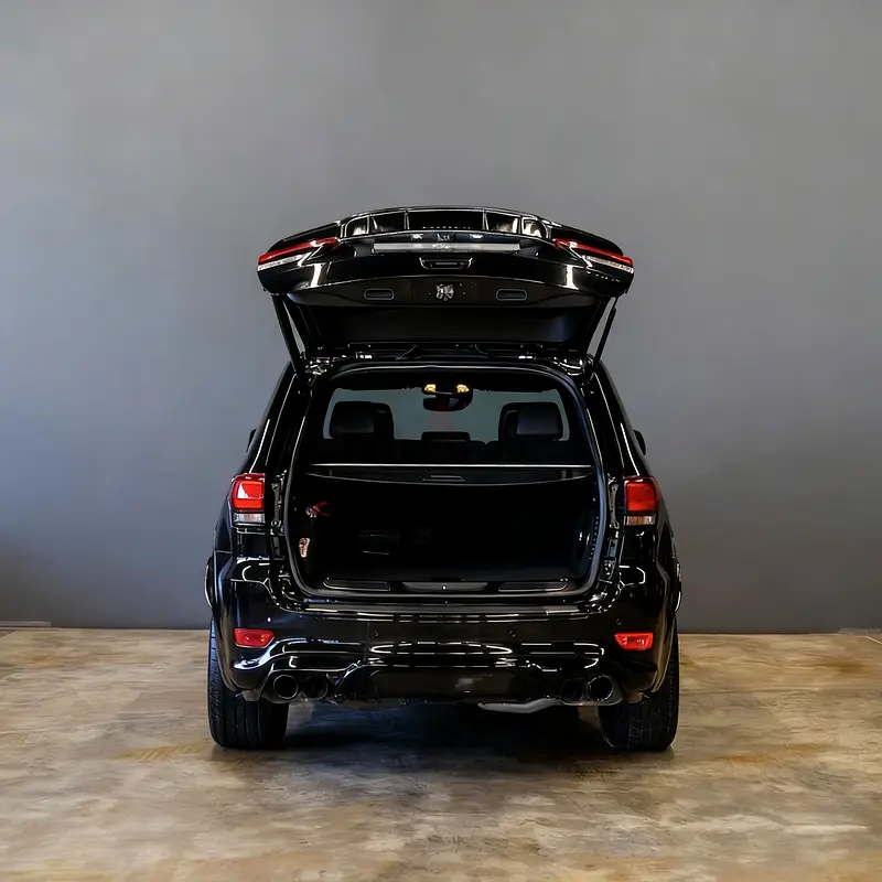 Jeep Grand Cherokee SRT - 6.4 HEMI V8 - Image 9