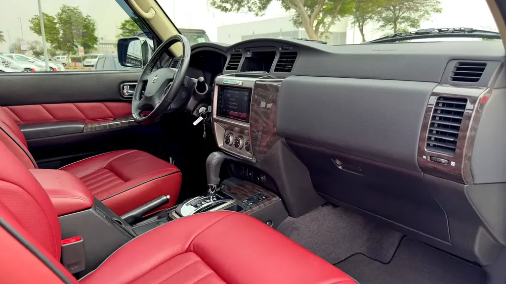 2024 Nissan Patrol Super Safari Al Ostoura, GCC Specifications - Image 10