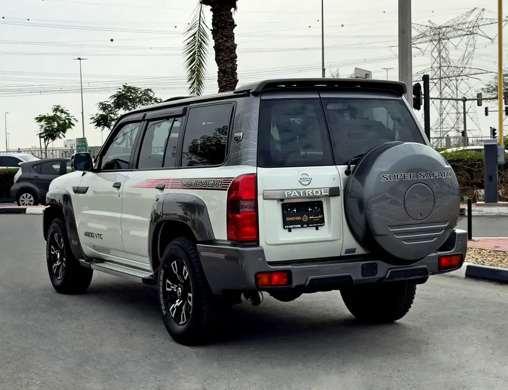 2024 Nissan Patrol Super Safari Al Ostoura, GCC Specifications - Image 5