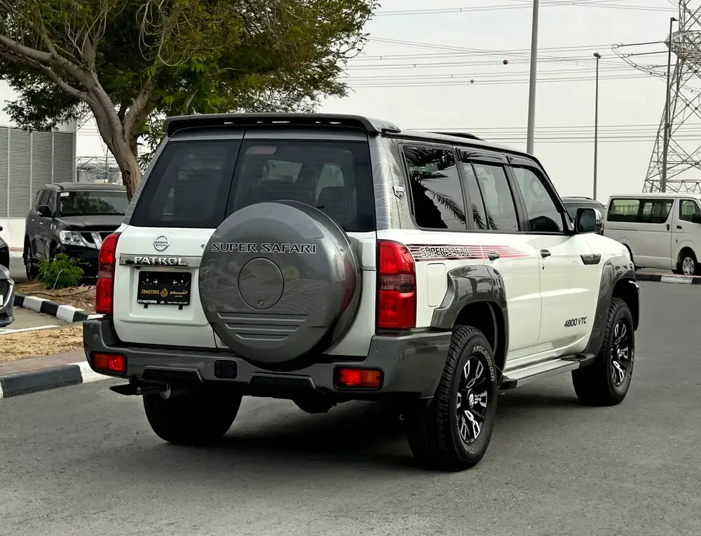 2024 Nissan Patrol Super Safari Al Ostoura, GCC Specifications - Image 7
