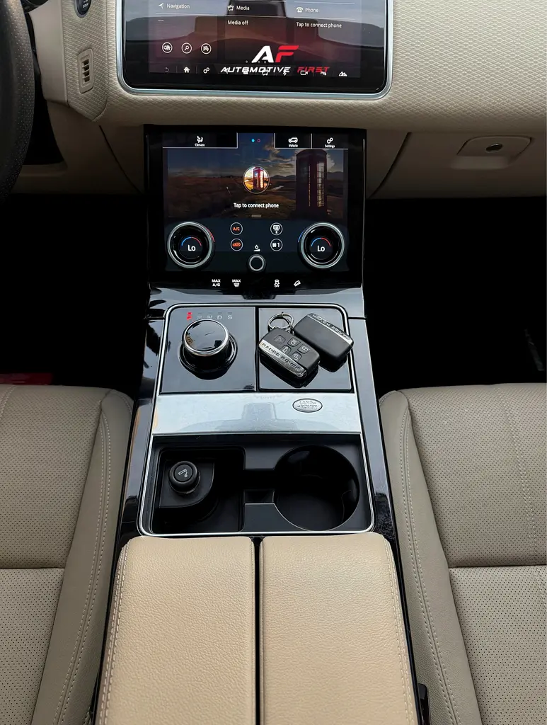 Ramadan Offer | 2018 Range Rover Velar P250 SE - Image 11