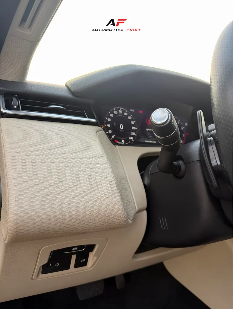 Ramadan Offer | 2018 Range Rover Velar P250 SE - Image 16
