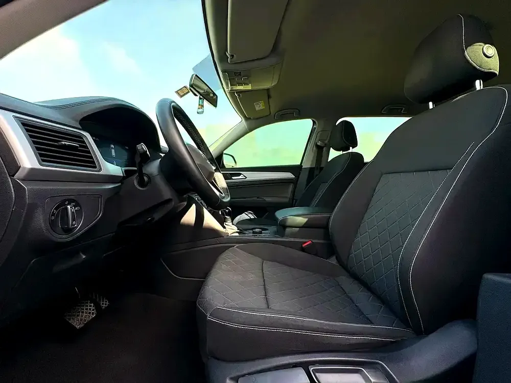 AED 1,040 P.M | 0% DOWN PAYMENT | VW TERAMONT 3.6L V6 | 2022 - Image 17