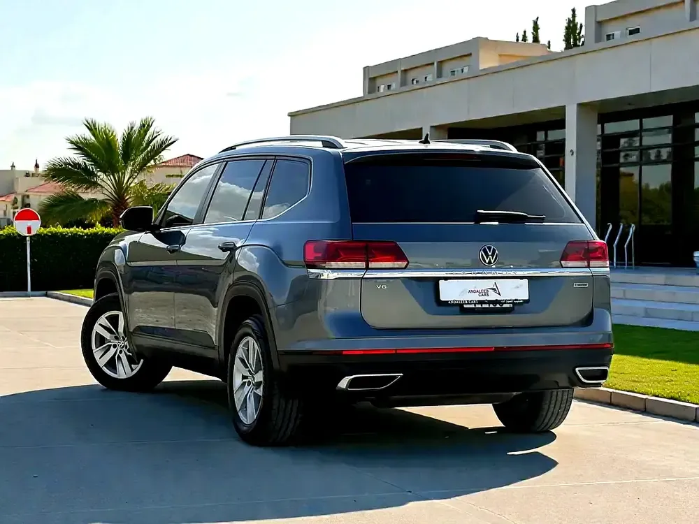 AED 1,040 P.M | 0% DOWN PAYMENT | VW TERAMONT 3.6L V6 | 2022 - Image 5