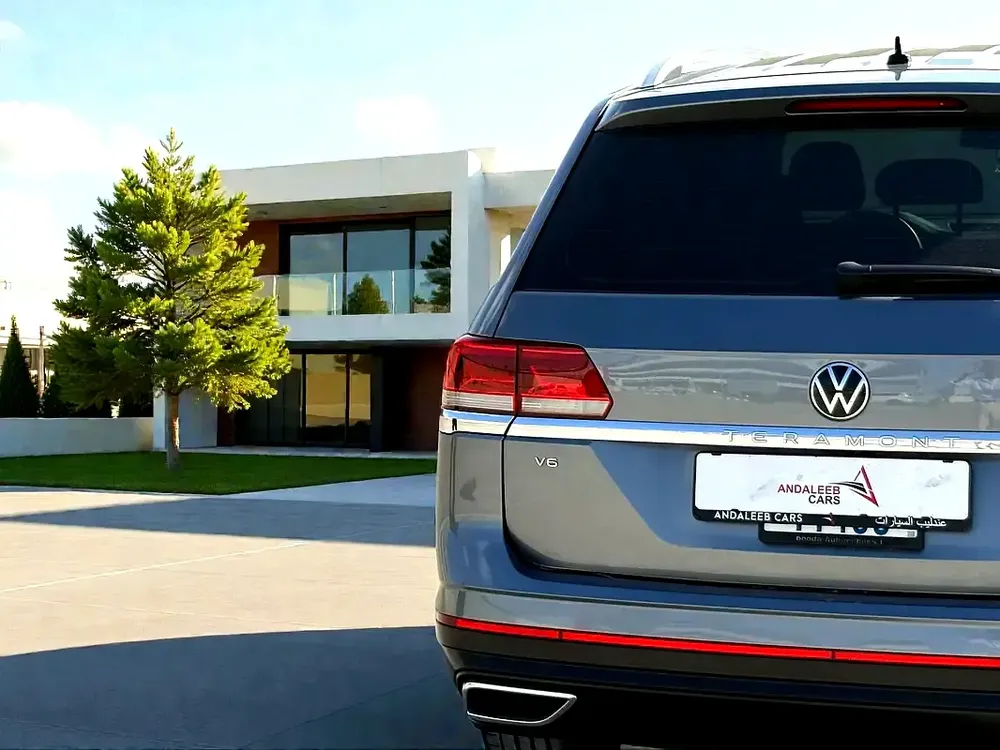 AED 1,040 P.M | 0% DOWN PAYMENT | VW TERAMONT 3.6L V6 | 2022 - Image 9