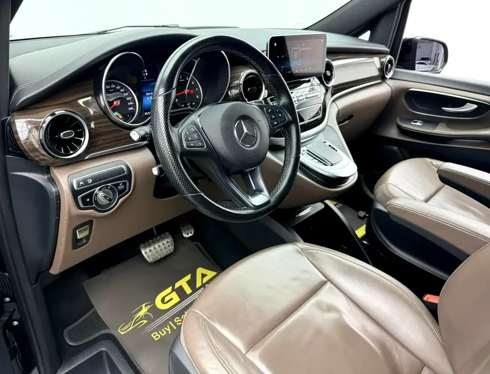 2023 Mercedes Benz V250 Premium, Warranty, 8 Seater, Fully Loaded, Excellent Condition, GCC - Image 10