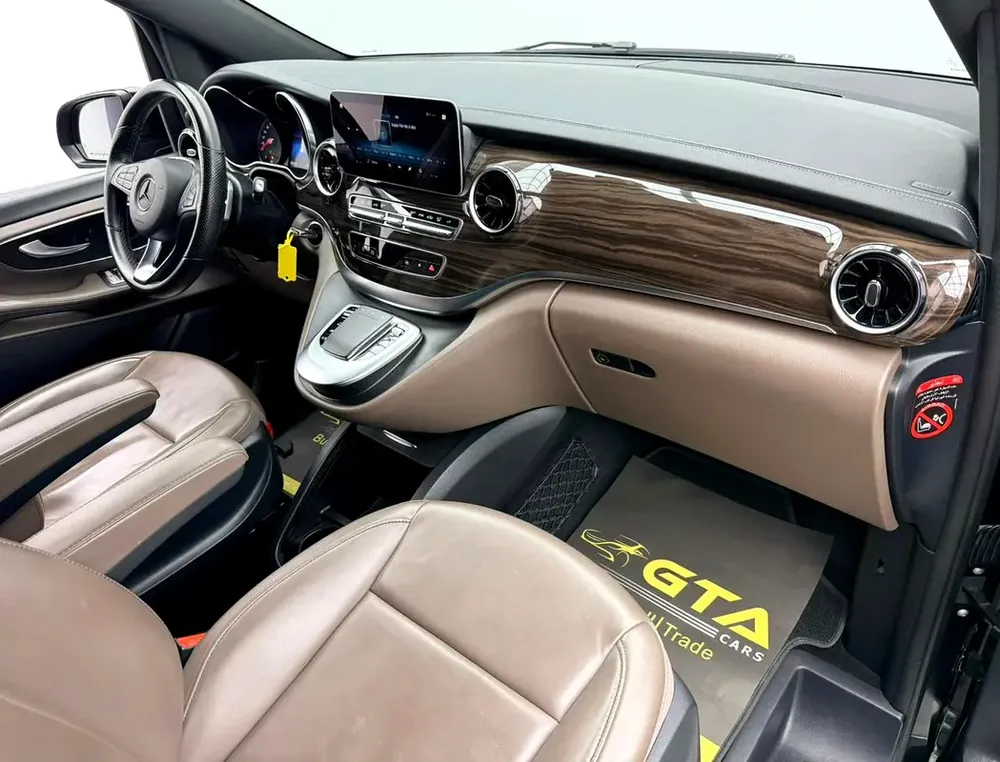 2023 Mercedes Benz V250 Premium, Warranty, 8 Seater, Fully Loaded, Excellent Condition, GCC - Image 11