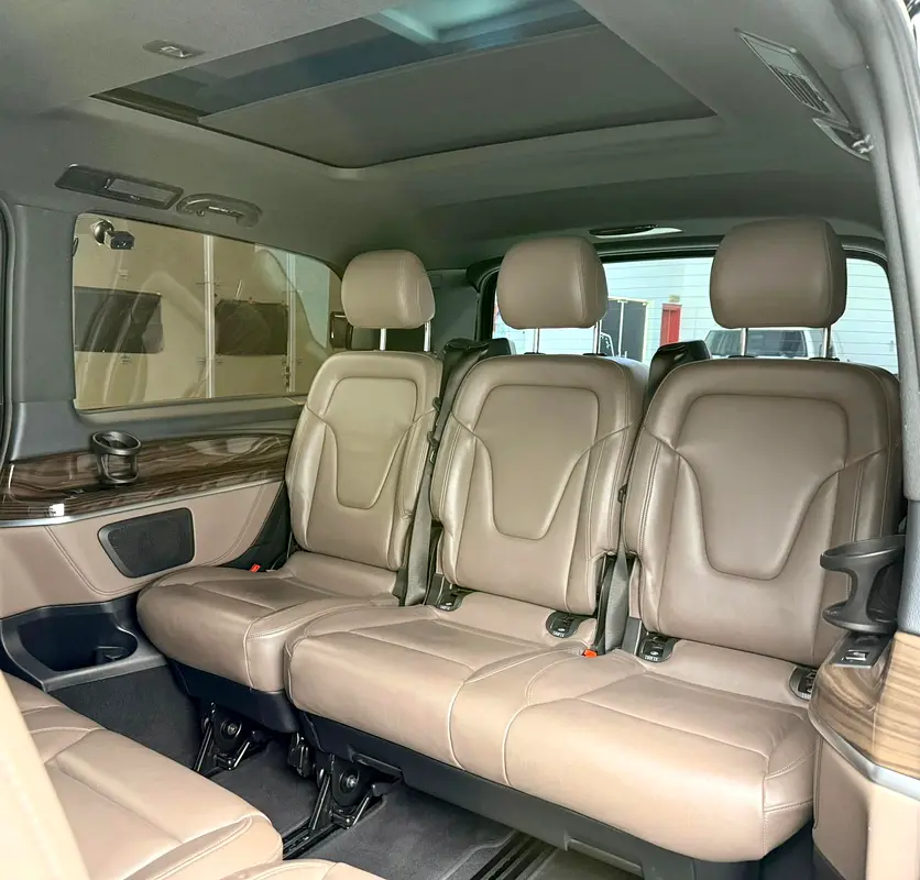 2023 Mercedes Benz V250 Premium, Warranty, 8 Seater, Fully Loaded, Excellent Condition, GCC - Image 15