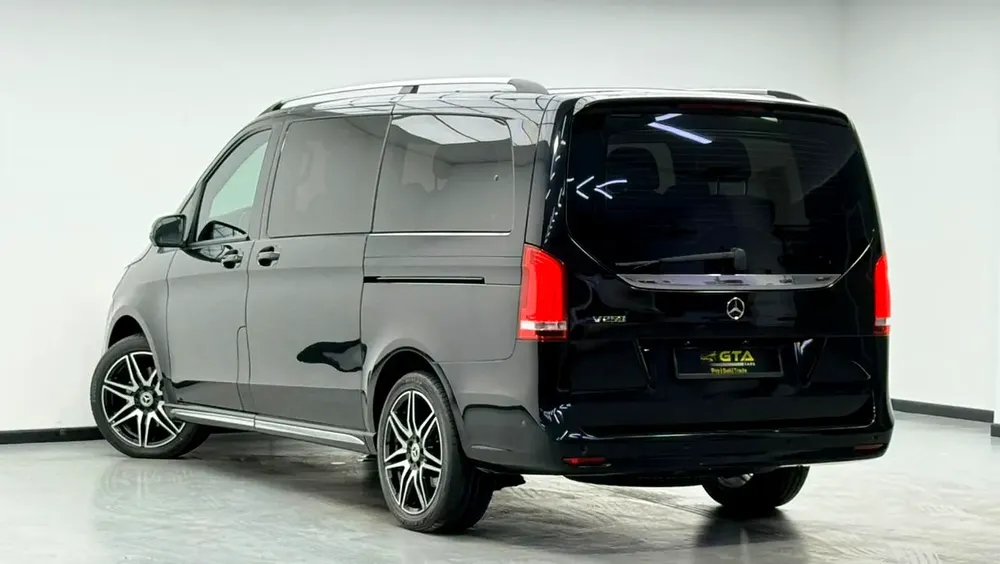2023 Mercedes Benz V250 Premium, Warranty, 8 Seater, Fully Loaded, Excellent Condition, GCC - Image 6