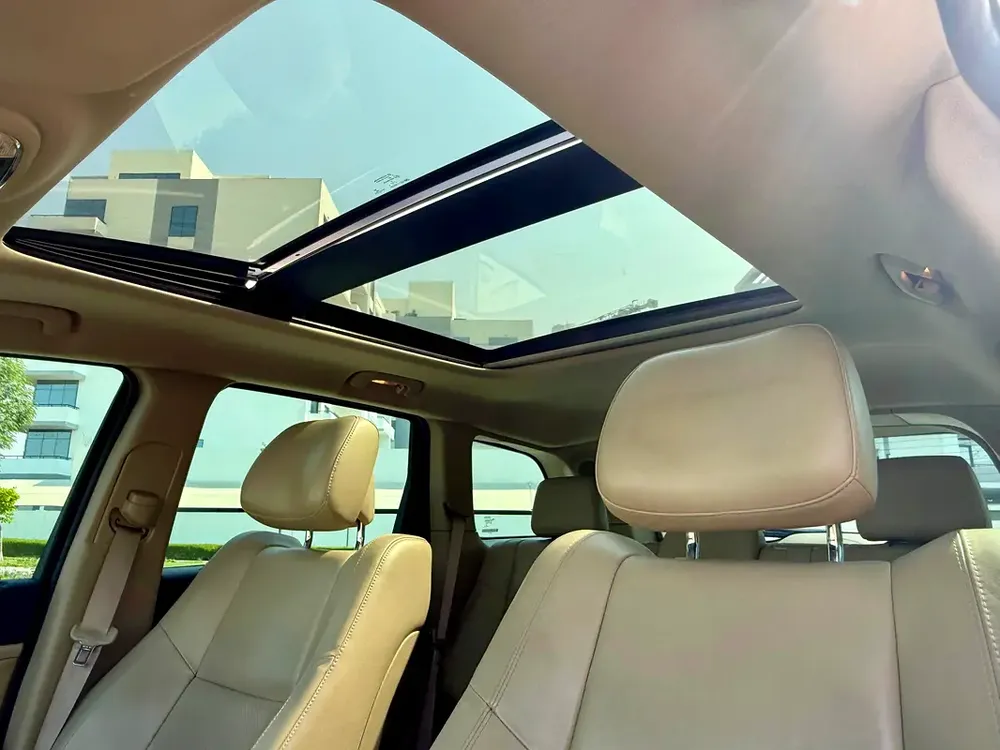 Jeep Grand Cherokee Limited 2014 GCC Specs - Pristine Condition - Image 13