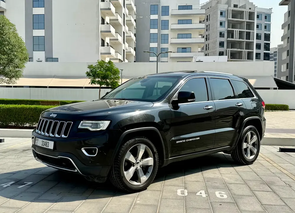 Jeep Grand Cherokee Limited 2014 GCC Specs - Pristine Condition - Image 4