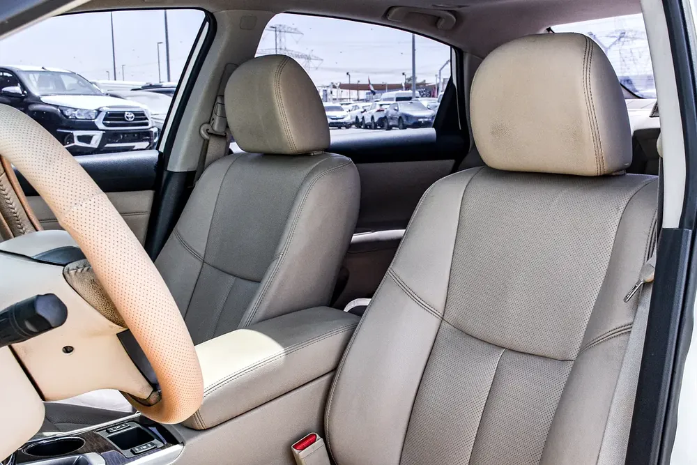 Well Maintained Nissan Altima 2015 SL - Korean Specs - Image 14