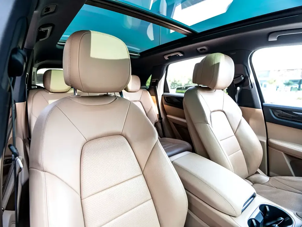 0% DOWN PAYMENT | THE MAY ADVANTAGE | LUXURY PERFORMANCE | CAYENNE | GCC | WARRANTY - Image 11