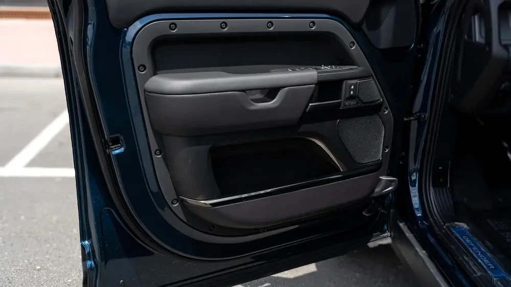 2026 Land Rover Defender Octa | Brand New - Image 10
