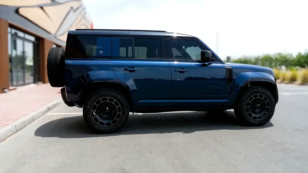 2026 Land Rover Defender Octa | Brand New - Image 7