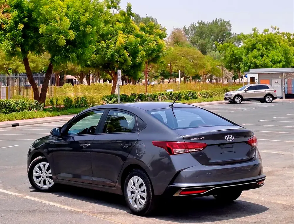 HYUNDAI ACCENT, 2023 MODEL, 1.6L, GCC SPECS, SMART PLUS TRIM, (556/-MONTHLY) - Image 4
