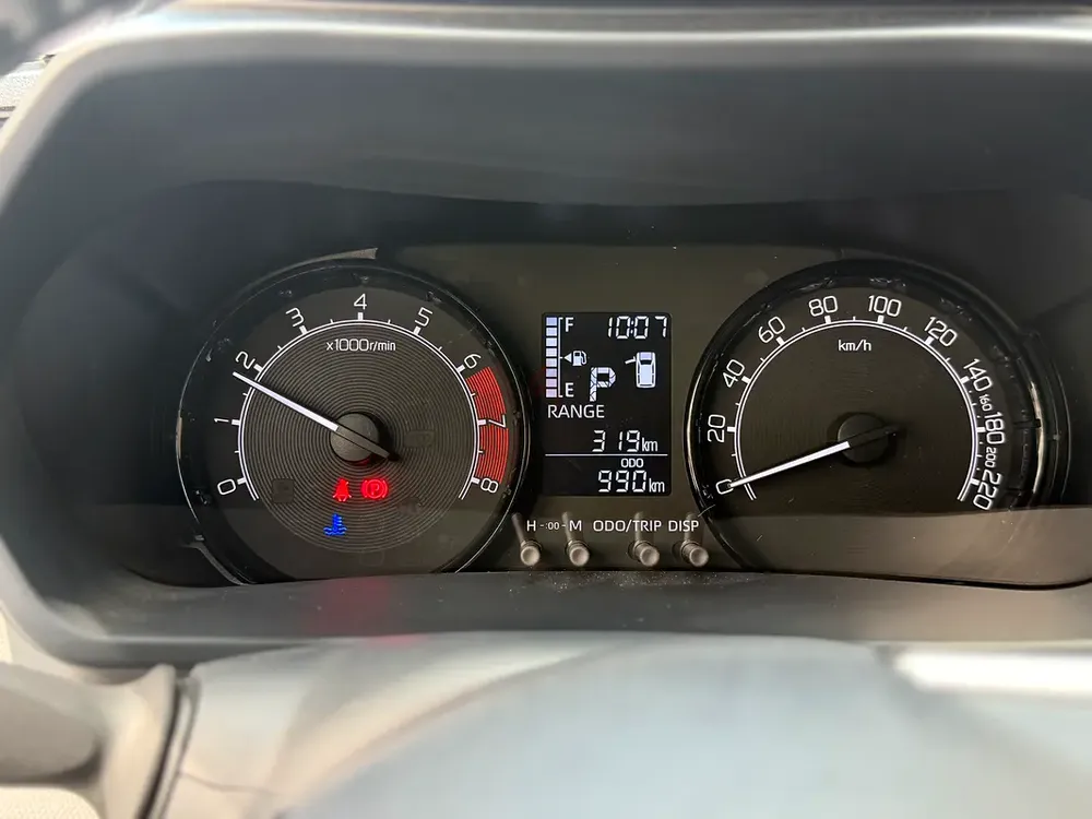 2024 Toyota Raize Turbo G | Only 990 KM | Like Brand New | First Owner | GCC Specs - Image 7