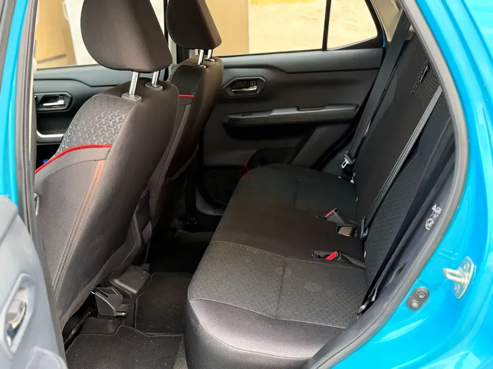 2024 Toyota Raize Turbo G | Only 990 KM | Like Brand New | First Owner | GCC Specs - Image 9