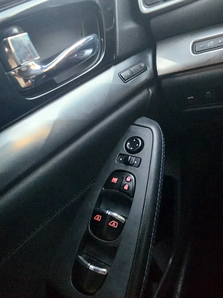 Stunning Nissan Maxima SR 2018 | GCC Specs | Low Mileage | Top Luxury Trim - Image 12
