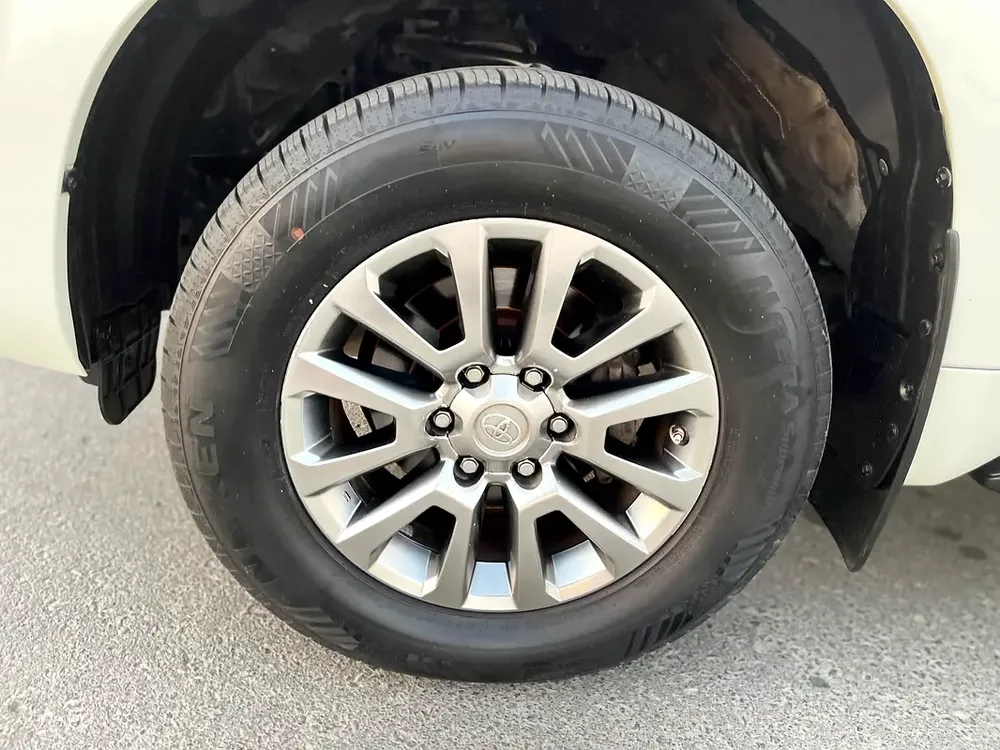 TOYOTA PRADO 2020 GXR 4.0 V6 GCC SPECS - Image 20