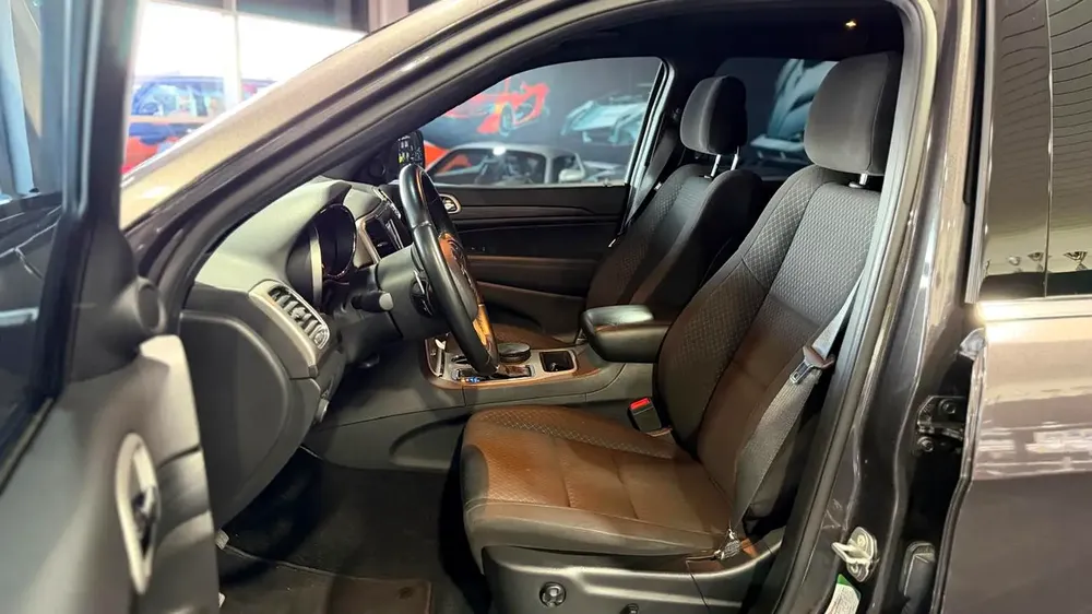 JEEP GRAND CHEROKEE , V6 , GCC , FULL SERVICE HISTORY FROM DEALER , MINT CONDITION - Image 7