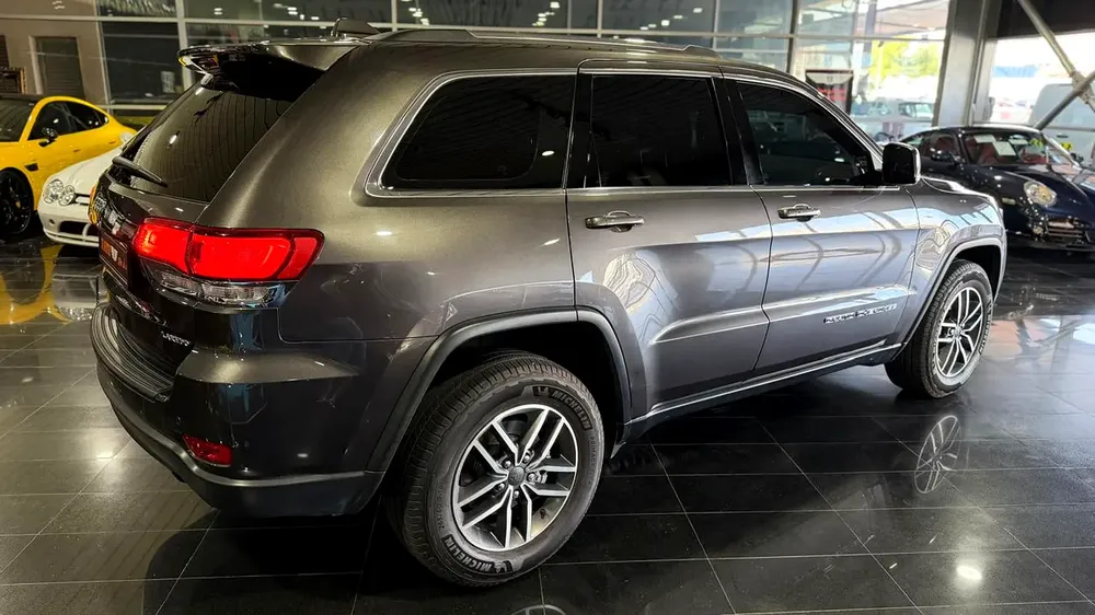 JEEP GRAND CHEROKEE , V6 , GCC , FULL SERVICE HISTORY FROM DEALER , MINT CONDITION - Image 9