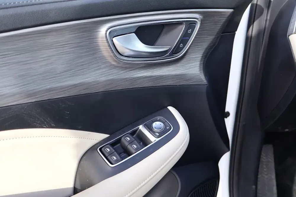 2025 MG RX5 1.5L PETROL A/T STD GCC SPEC - Image 6
