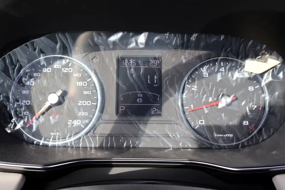 2025 MG RX5 1.5L PETROL A/T STD GCC SPEC - Image 9