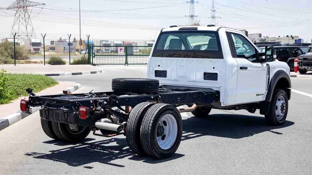 Ford F-550 XL SUPERDUTY 6.7L Power Stroke Turbo Diesel V8 | REGULAR CHASSY | 2024 - Image 7
