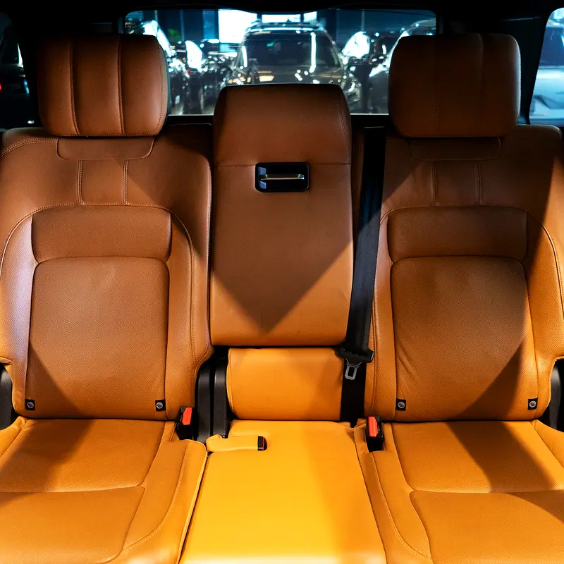 AED 3,257 pm  • 0% Downpayment • Range Rover Vogue SE P400 • 1 Year Warranty - Image 14