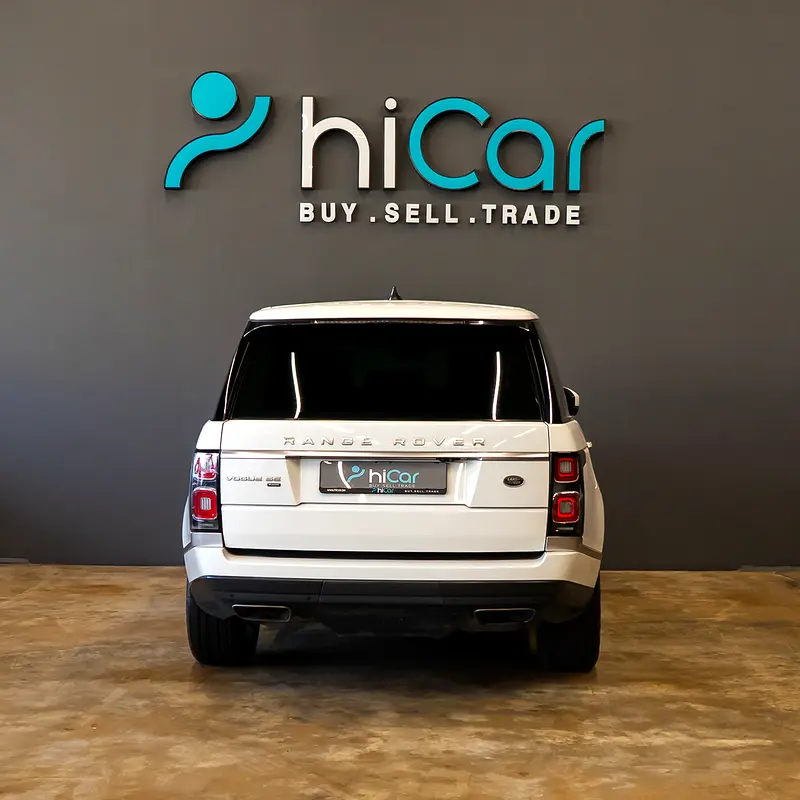 AED 3,257 pm  • 0% Downpayment • Range Rover Vogue SE P400 • 1 Year Warranty - Image 4