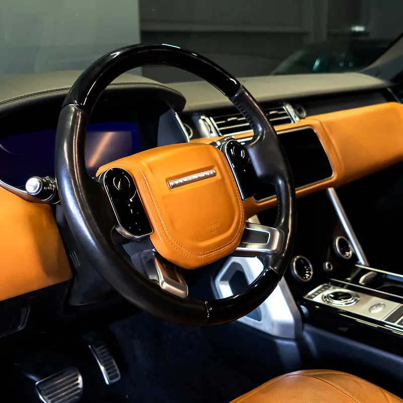 AED 3,257 pm  • 0% Downpayment • Range Rover Vogue SE P400 • 1 Year Warranty - Image 7