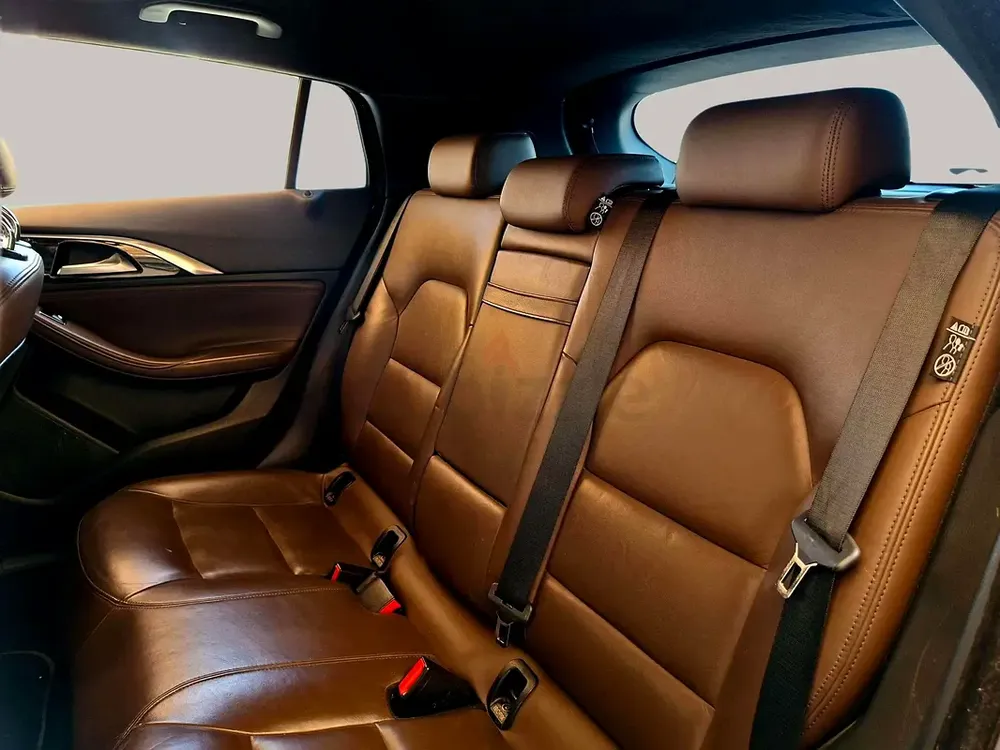 AED 666/month | 2018 Infiniti QX30  | GCC Specs | Ref#427085 - Image 12