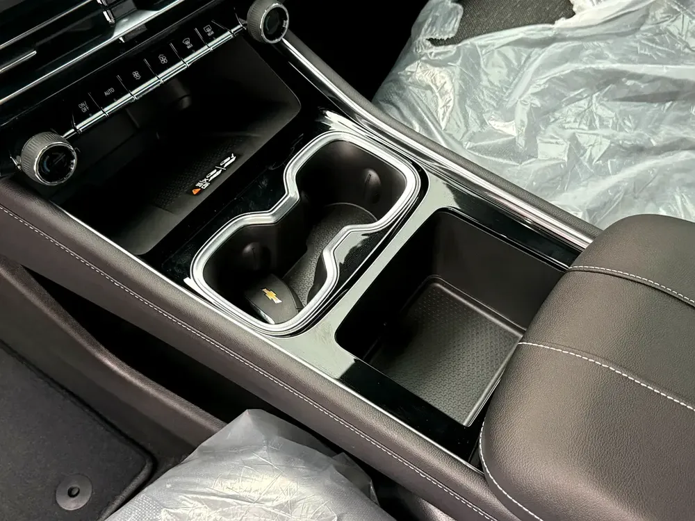2025 Chevrolet Traverse LT - GCC Specs - Brand New! - Image 10