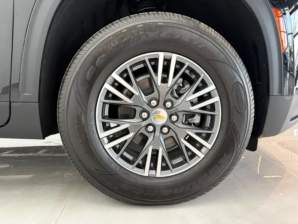 2025 Chevrolet Traverse LT - GCC Specs - Brand New! - Image 5