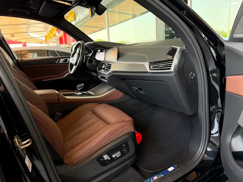 AED 2,440 P.M | 2023 BMW X5 xDrive40i M Sport | Under BMW Warranty | GCC - Image 14