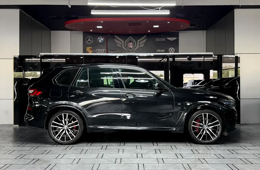 AED 2,440 P.M | 2023 BMW X5 xDrive40i M Sport | Under BMW Warranty | GCC - Image 8
