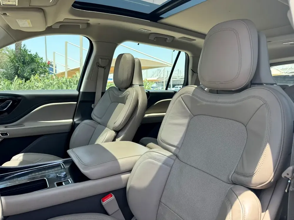 2023 Lincoln Aviator Presidential - GCC Specs - Image 7