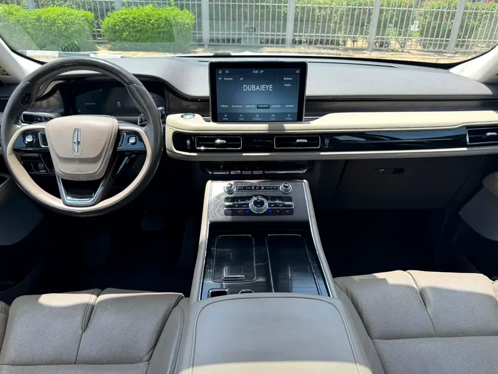 2023 Lincoln Aviator Presidential - GCC Specs - Image 8
