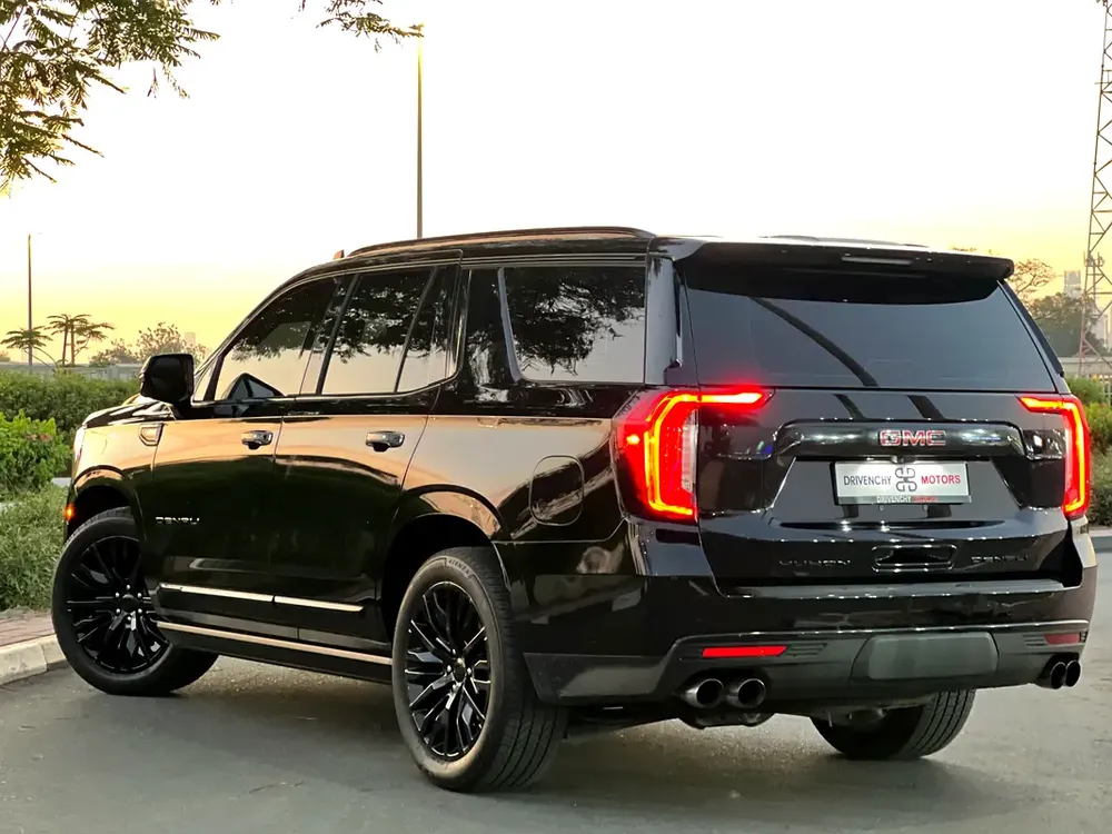 GMC YUKON Denali - GCC -full options - Image 4