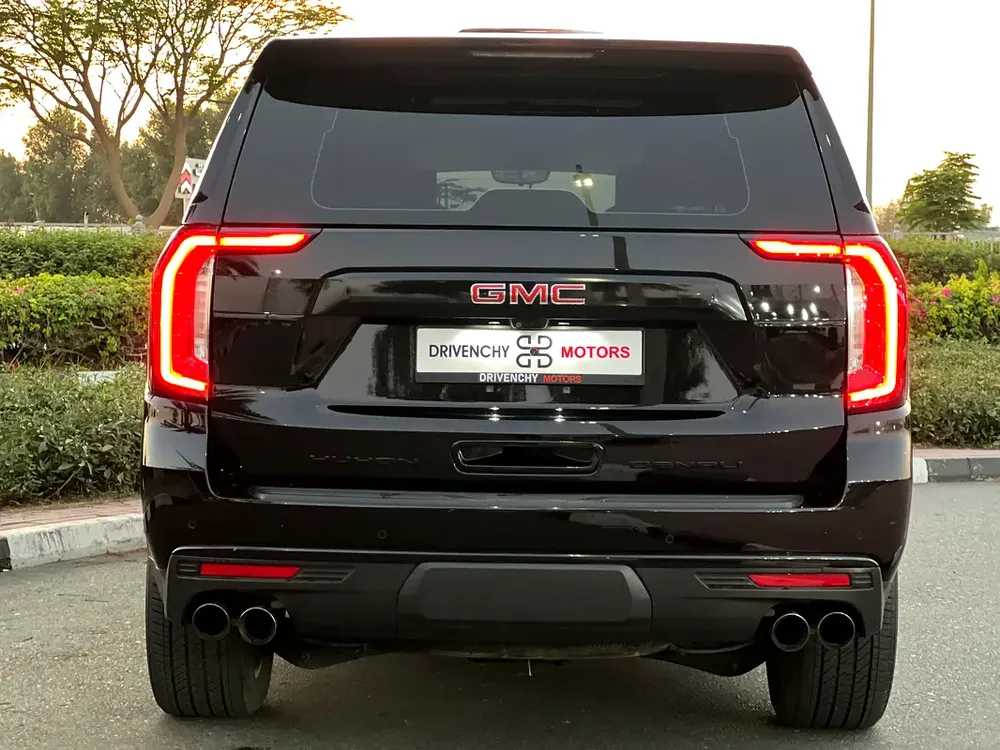 GMC YUKON Denali - GCC -full options - Image 6