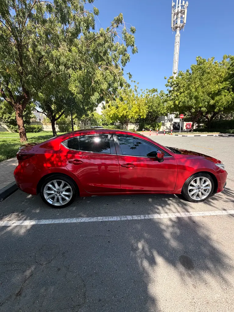 Mazda 3 2015 V Grade GCC Specs - Well Maintained - Image 7