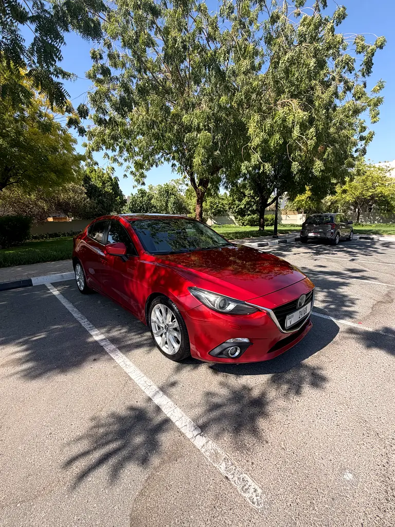 Mazda 3 2015 V Grade GCC Specs - Well Maintained - Image 8