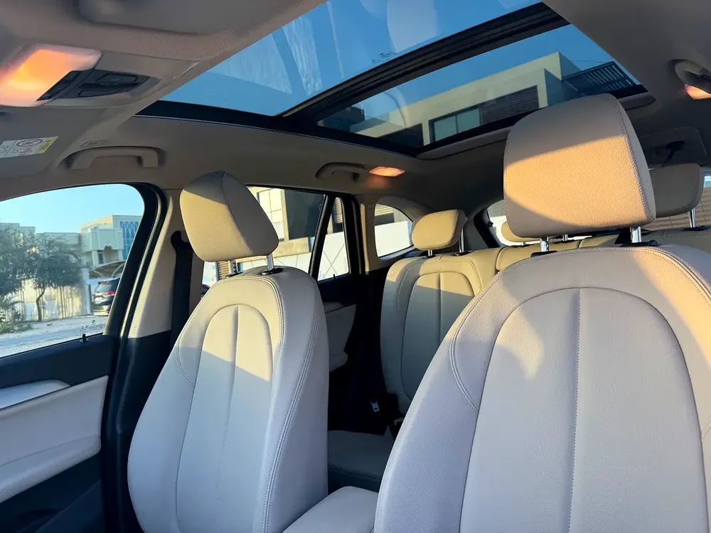 BMW X1 2019 GCC single owner 98,000 km 60,000 - Image 6