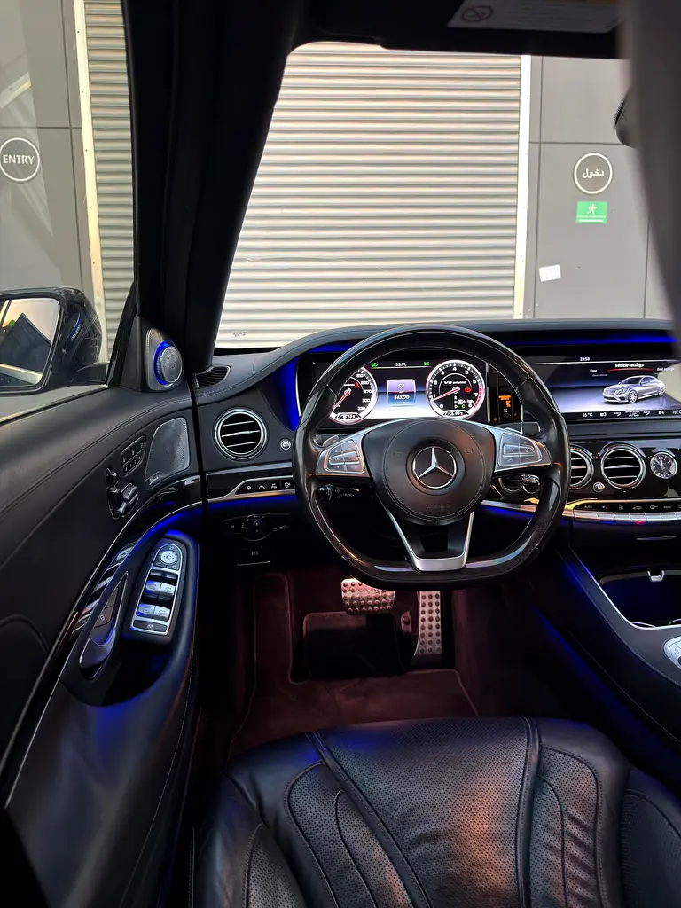Mercedes-Benz S-Class S 63 AMG 2016 Korean Specs - Pristine Condition - Image 11