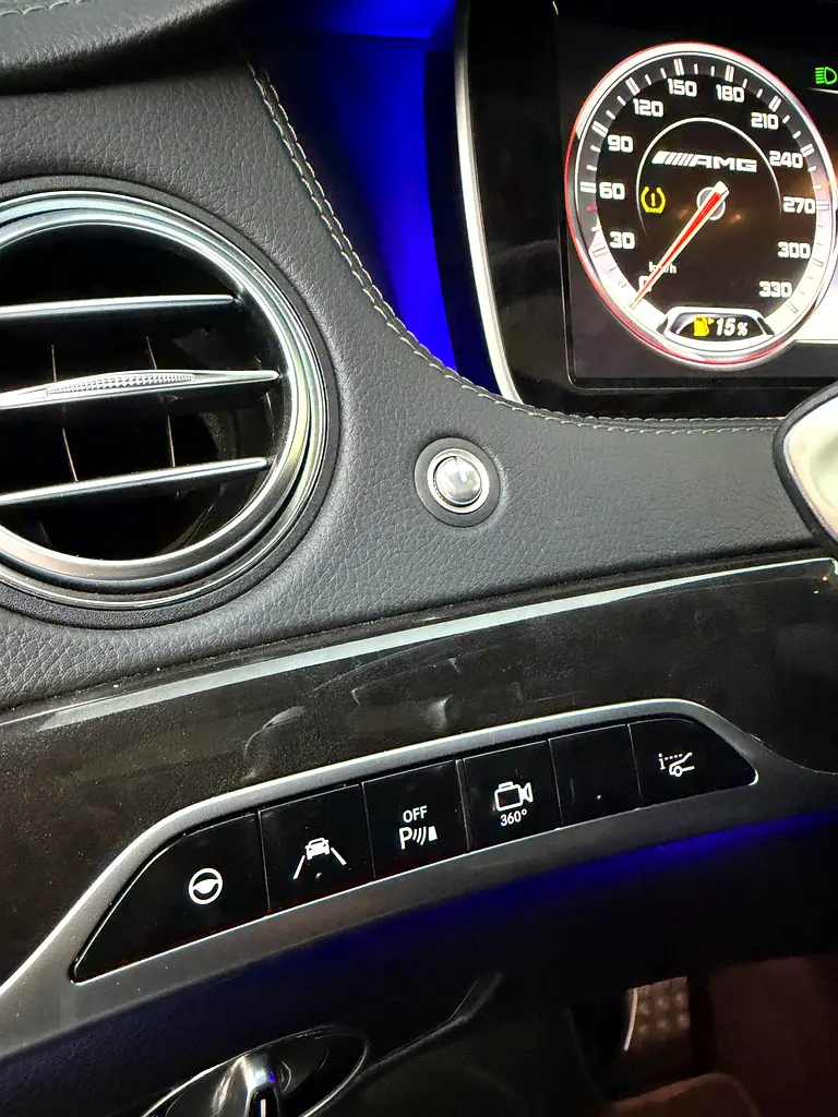 Mercedes-Benz S-Class S 63 AMG 2016 Korean Specs - Pristine Condition - Image 18