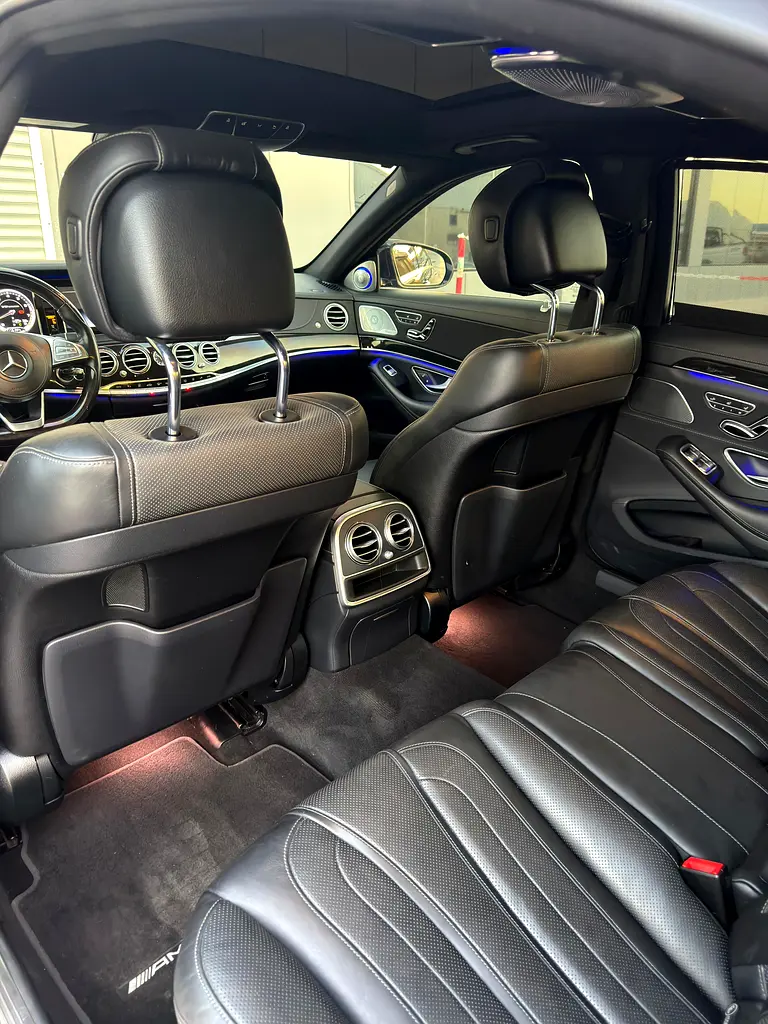 Mercedes-Benz S-Class S 63 AMG 2016 Korean Specs - Pristine Condition - Image 9