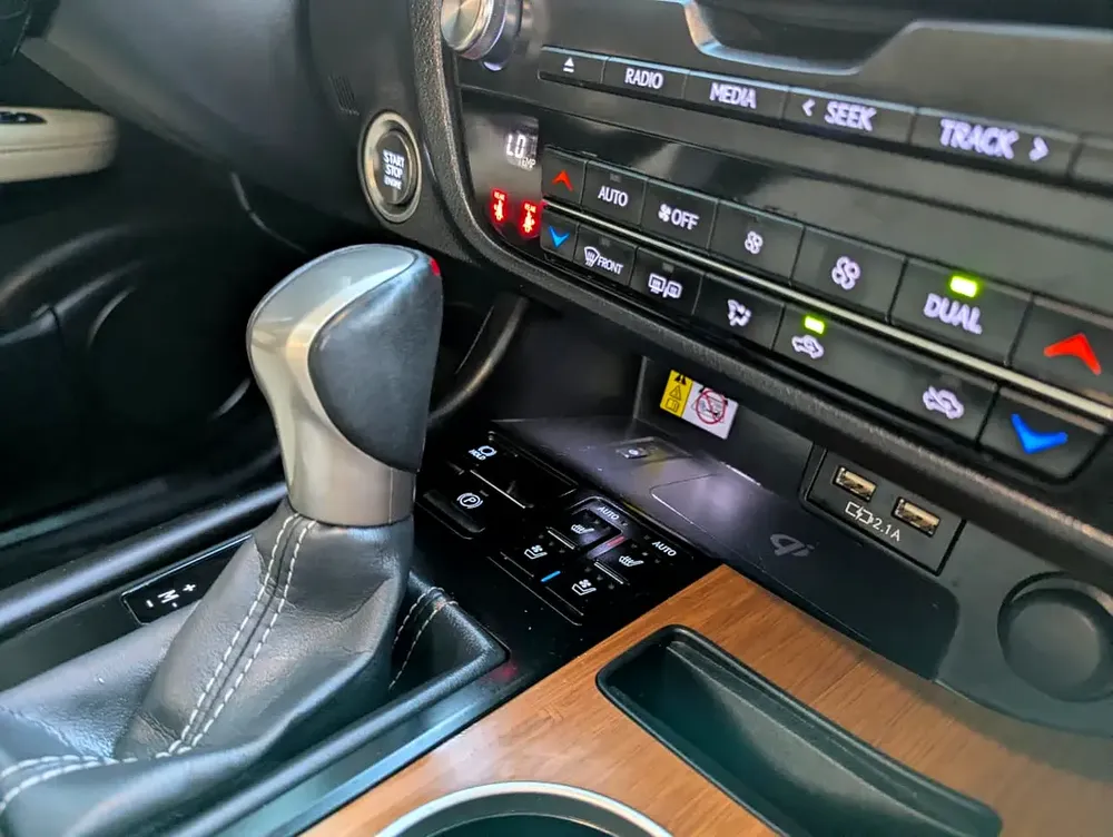 Lexus RX 350 Platinum 2021 AWD - American Specs - GCC Resale - Image 13