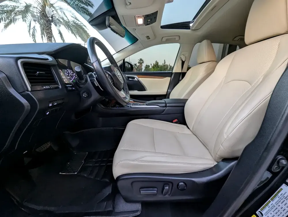 Lexus RX 350 Platinum 2021 AWD - American Specs - GCC Resale - Image 5