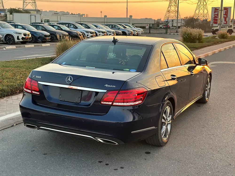 M BENZ E300 JAPAN IMPORTED 2016 VERY LOW MILEAGE 29000 Kms ONLY - Image 8